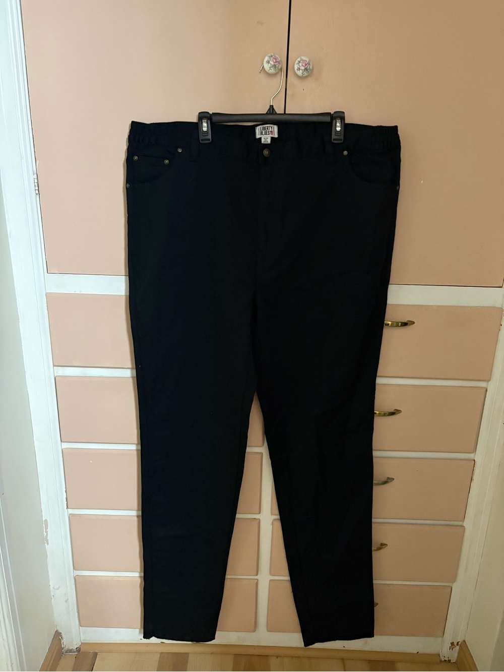 Liberty Blues Straight Black Jeans for Men